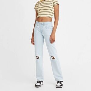 Levi’s Distressed Low Pro Straight in Light Wash |  size 26